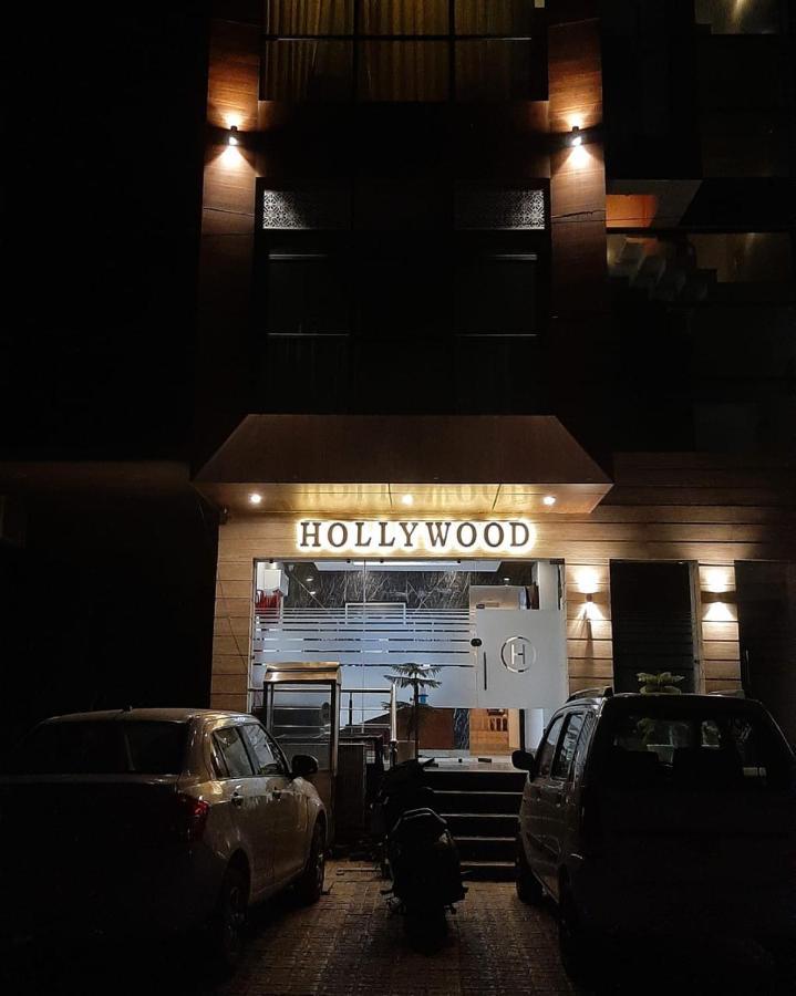 Zirakpur Hotel Hollywood מראה חיצוני תמונה