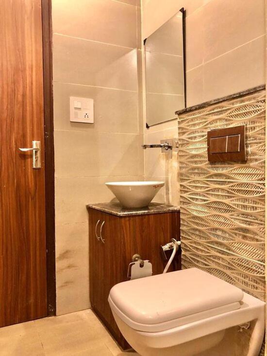 Zirakpur Hotel Hollywood מראה חיצוני תמונה